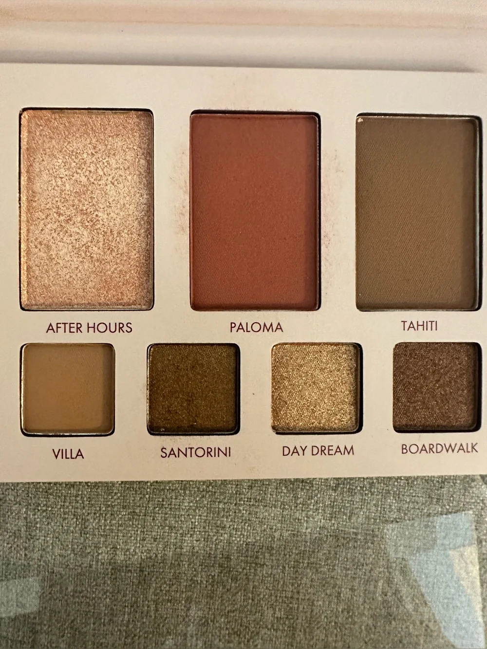 Wander Beauty Island Hops Eyes and Face Palette - New With Box